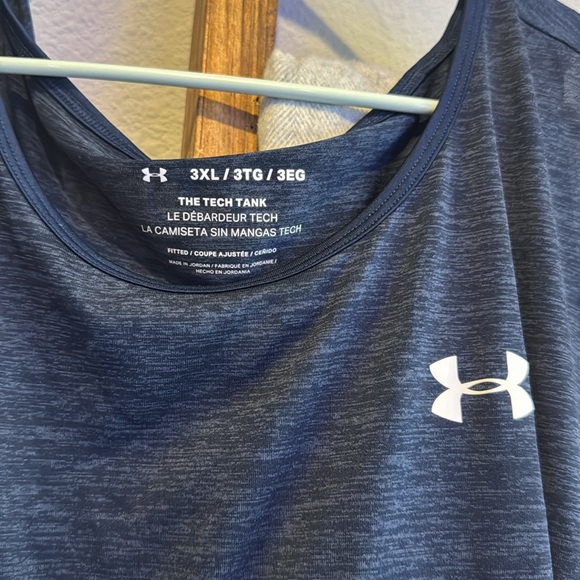 mens- Under Armour Navy Blue Tank Top - Picture 3 of 4